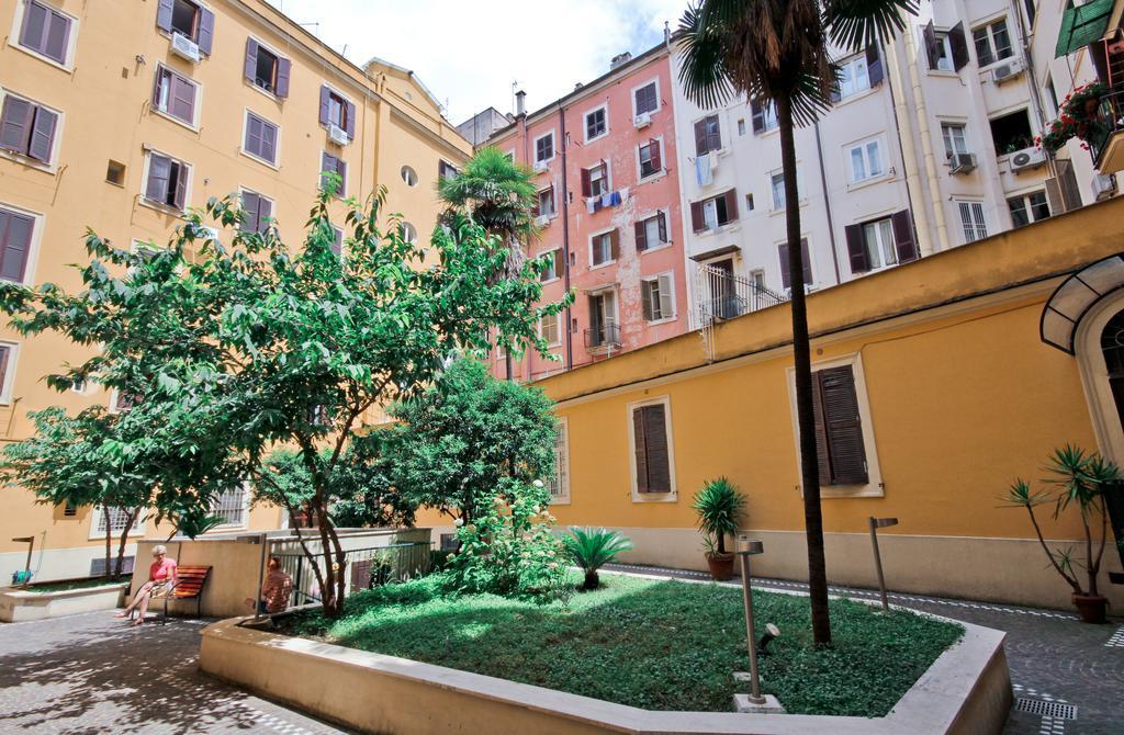 San Pietro'S Home - Guesthouse Рим Экстерьер фото