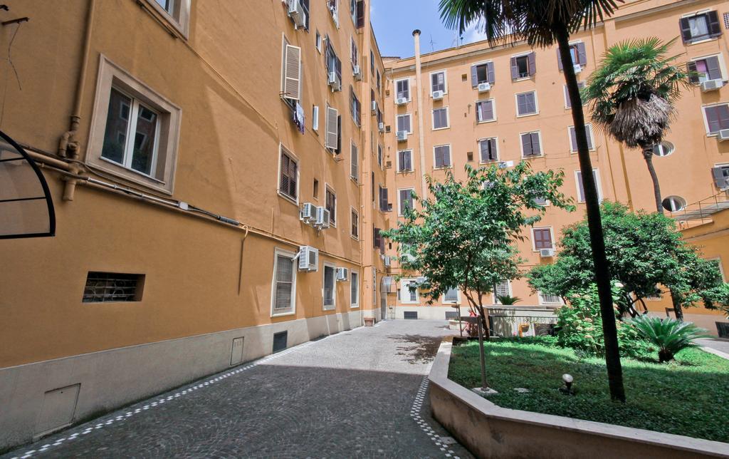 San Pietro'S Home - Guesthouse Рим Экстерьер фото