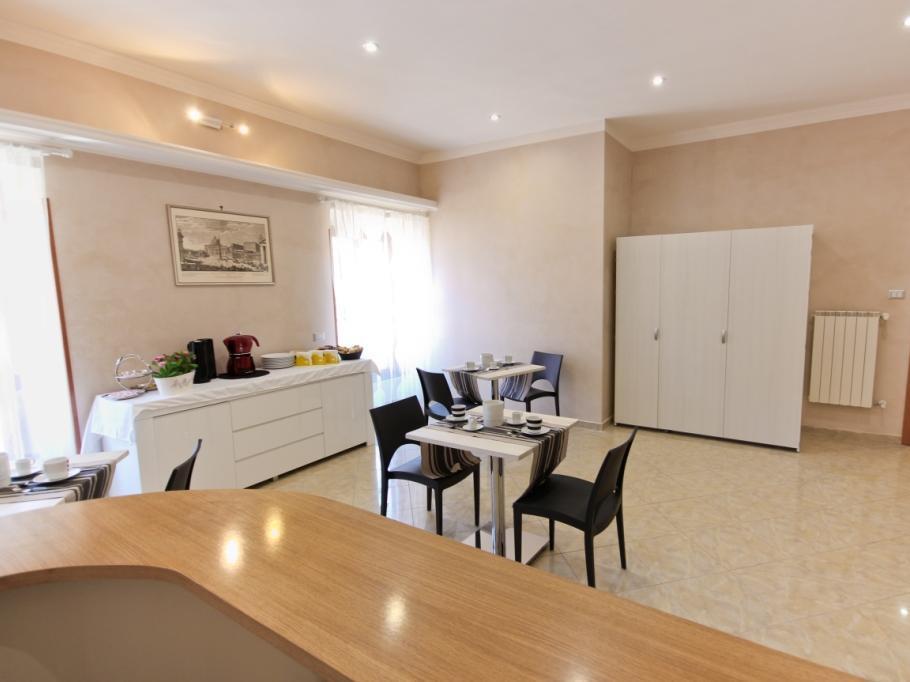 San Pietro'S Home - Guesthouse Рим Экстерьер фото
